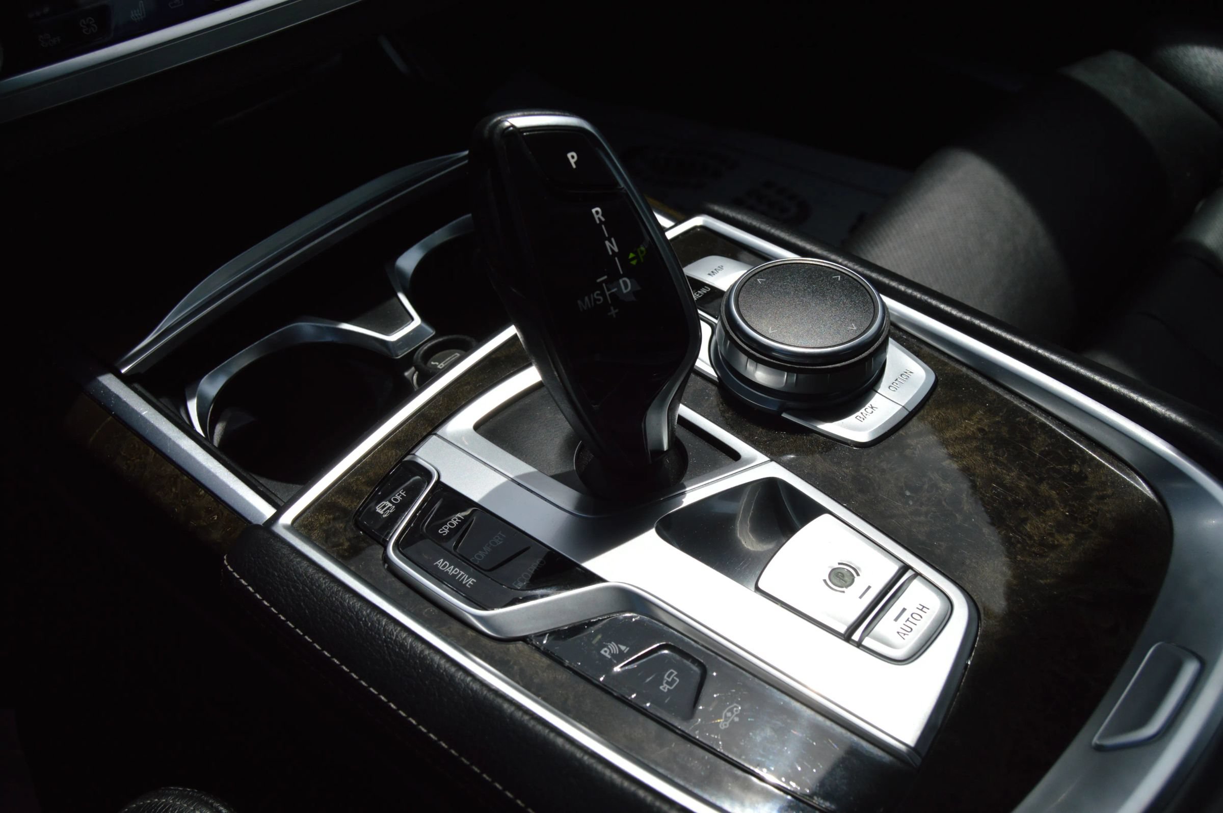 Used 2016 BMW 740i RWD image 19