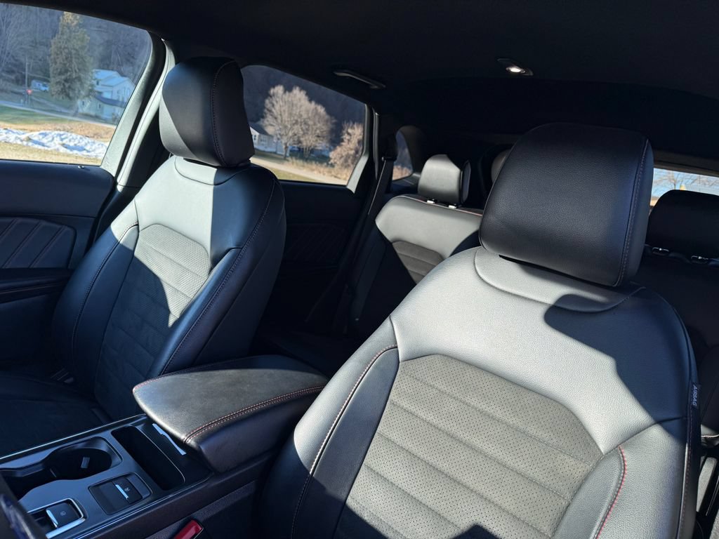 Used 2024 Ford Edge ST-Line AWD/4WD image 22