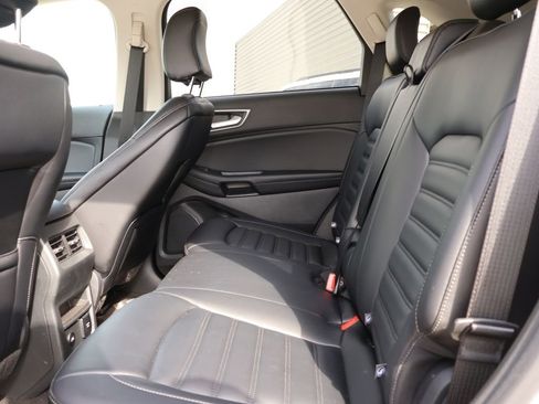 Used 2024 Ford Edge SEL w/ Convenience Package AWD/4WD image 19