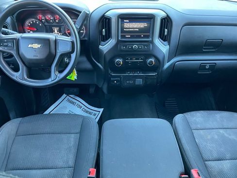 Used 2021 Chevrolet Silverado 2500 Custom w/ Custom Value Package image 21