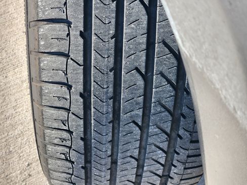 Used 2022 Jeep Renegade Limited image 12