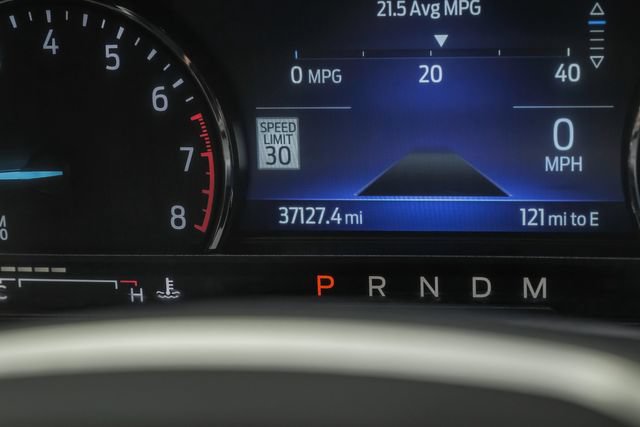 Used 2021 Ford Explorer XLT w/ Equipment Group 202A AWD/4WD image 24