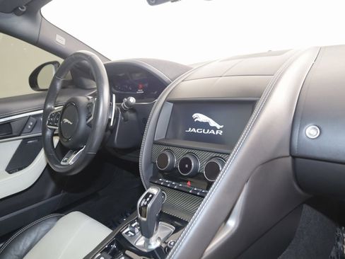 Used 2021 Jaguar F-TYPE R image 53