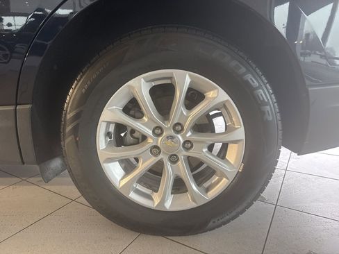 Used 2021 Chevrolet Equinox LT image 11