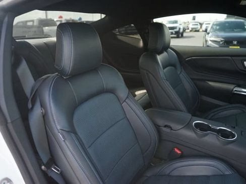 Used 2025 Ford Mustang GT Premium RWD image 15