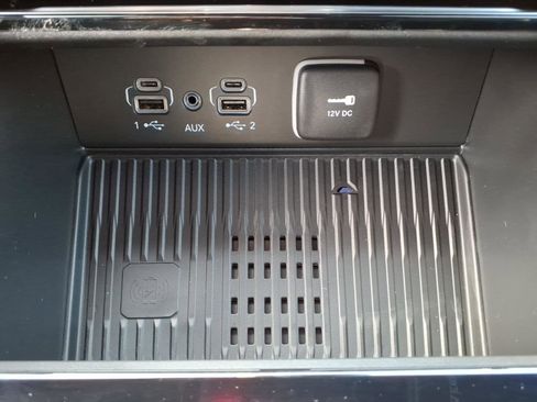 New 2026 Jeep Grand Cherokee Altitude AWD/4WD image 12