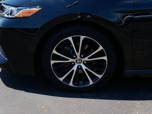 Certified 2020 Toyota Camry SE FWD image 8