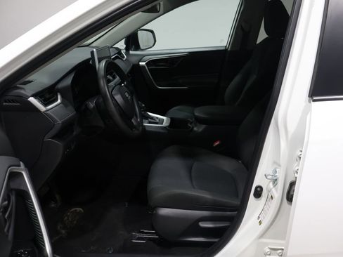 Used 2024 Toyota RAV4 LE image 9