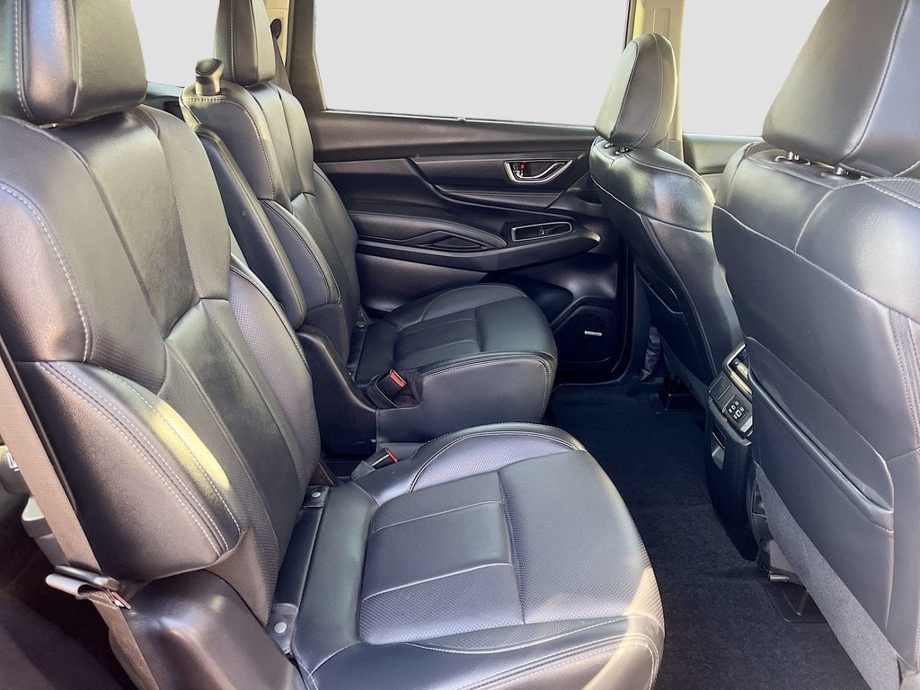 Used 2023 Subaru Ascent Limited w/ Technology Package AWD/4WD image 30