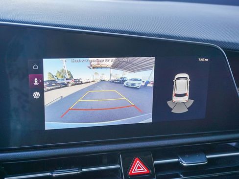 Certified 2023 Kia Niro EX image 24