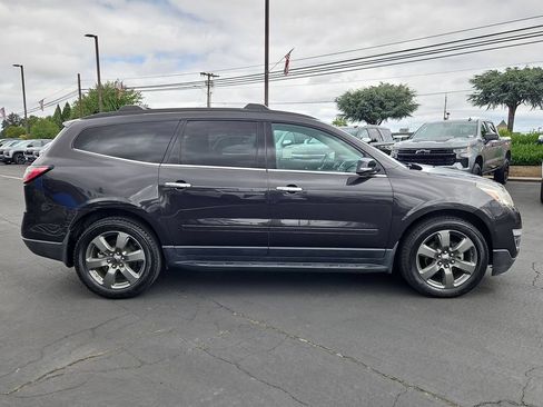 Used 2017 Chevrolet Traverse LT AWD/4WD image 7