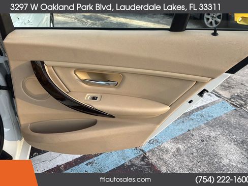 Used 2015 BMW 320i 320i Sedan 4D image 32