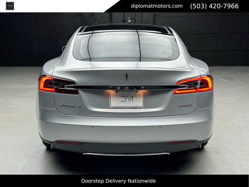 Used 2015 Tesla Model S P85D image 6
