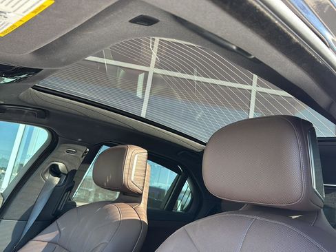 Certified 2023 BMW 740i w/ Parking Assistance Package image 25