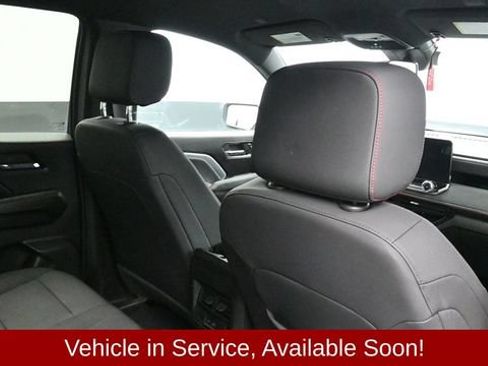 Used 2024 Chevrolet Colorado Z71 w/ Advanced Trailering Package AWD/4WD image 12