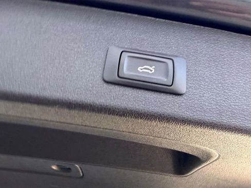 Used 2016 Audi Q5 2.0T Premium Plus w/ Technology Package image 8