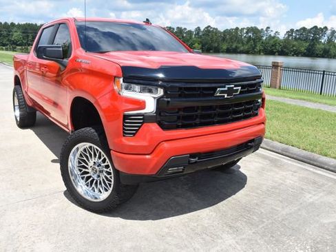 Used 2023 Chevrolet Silverado 1500 RST w/ Convenience Package II AWD/4WD image 2