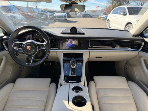 Used 2018 Porsche Panamera 4S image 16