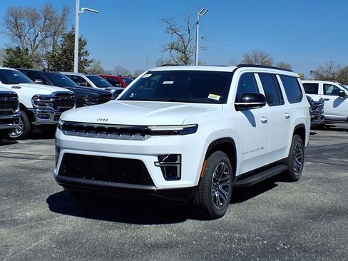 New 2026 Jeep Grand Wagoneer L 4WD image 2