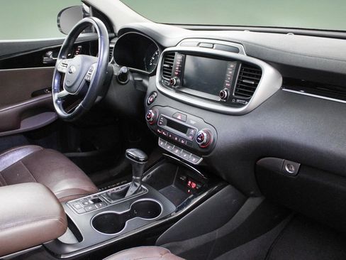 Used 2019 Kia Sorento SX w/ SX Touring Package AWD/4WD image 22