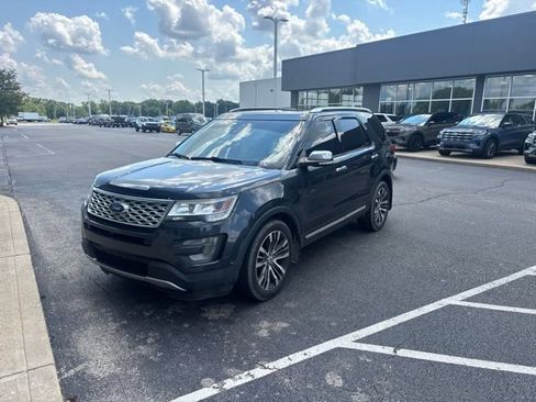 Used 2017 Ford Explorer Platinum AWD/4WD image 2