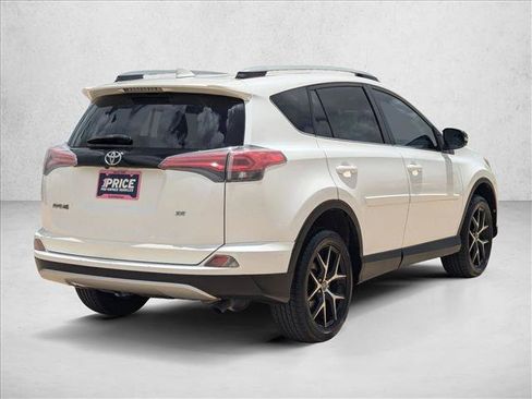Used 2016 Toyota RAV4 SE FWD image 5