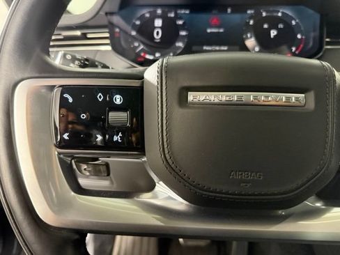 Used 2024 Land Rover Range Rover SE AWD/4WD image 18