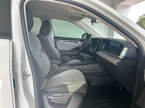 Certified 2026 Volkswagen Tiguan S FWD image 28