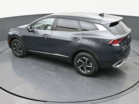 Used 2023 Kia Sportage LX image 30