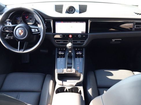 New 2026 Porsche Macan image 21