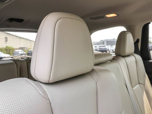 Used 2023 Subaru Ascent Limited image 39