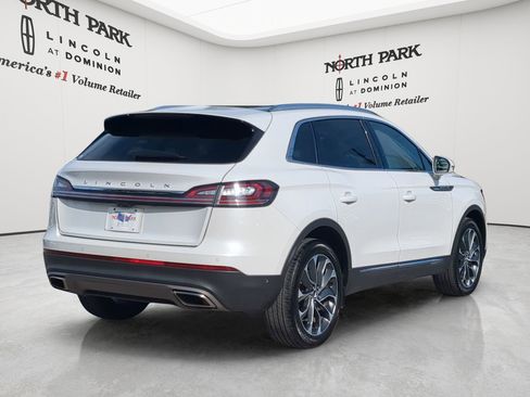 Used 2022 Lincoln Nautilus Reserve w/ Equipment Group 201A FWD image 5