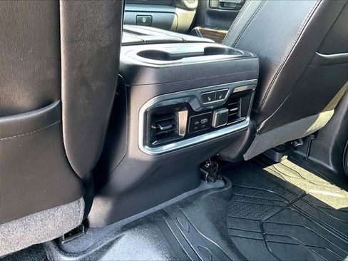 Used 2019 Chevrolet Silverado 1500 High Country w/ Technology Package image 28