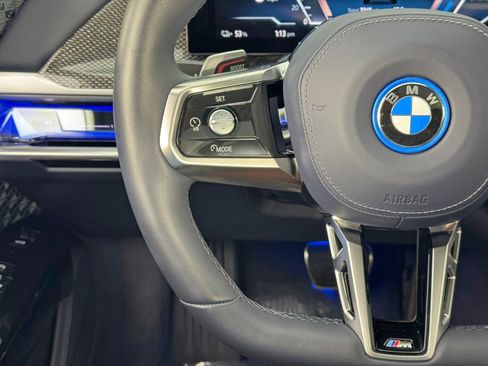 Used 2023 BMW i7 xDrive60 image 24