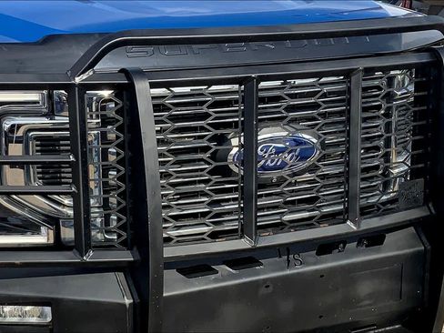 Used 2021 Ford F450 Platinum w/ FX4 Off-Road Package image 34