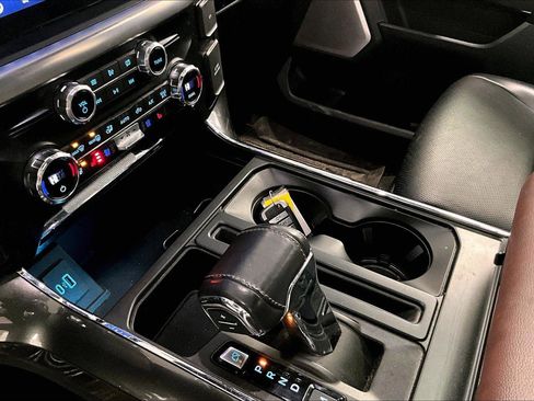 Certified 2021 Ford F150 Lariat w/ Equipment Group 502A High image 16