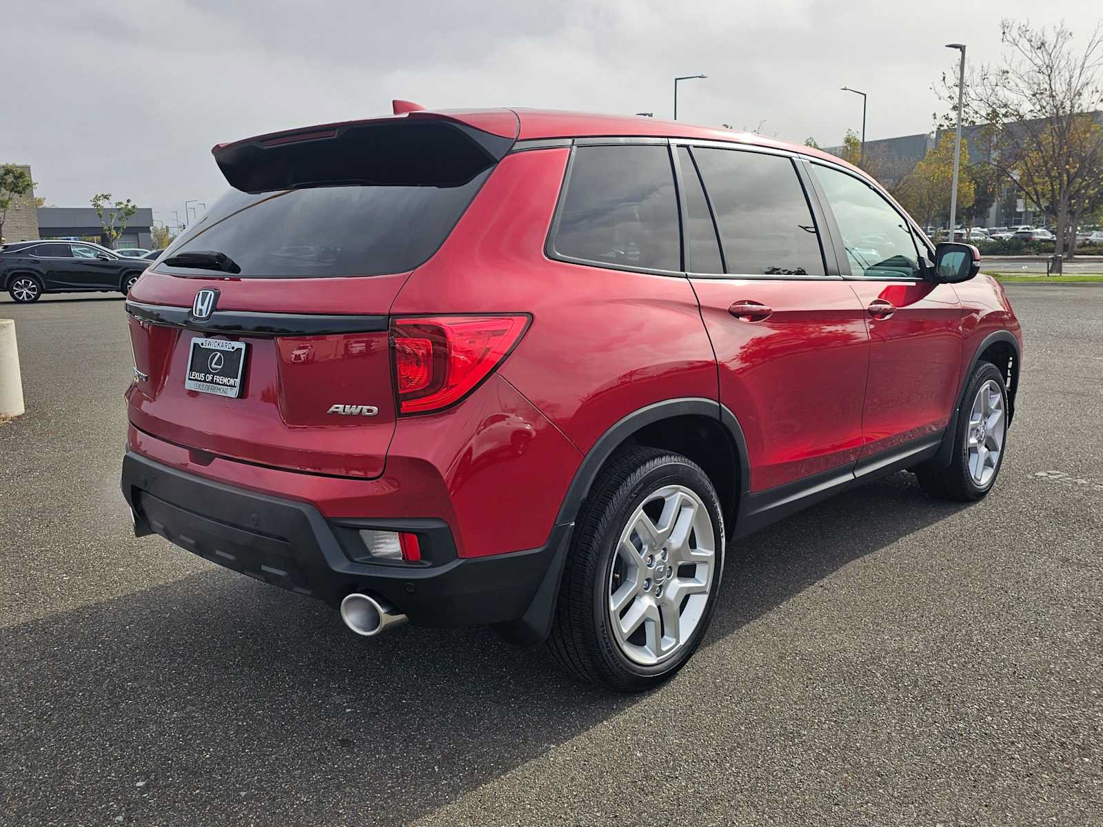 Used 2024 Honda Passport EX-L image 3