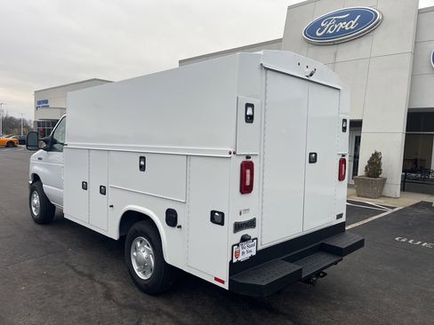 New 2026 Ford E-350 and Econoline 350 Super Duty w/ Power Equipment Group image 3