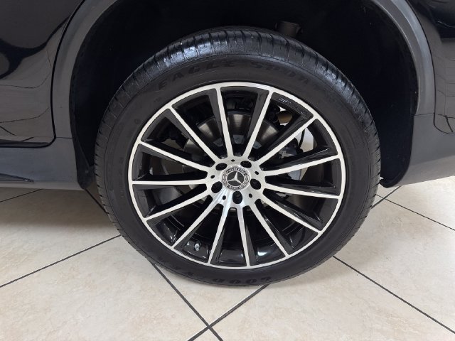 Used 2023 Mercedes-Benz GLC 300 4MATIC Coupe image 24
