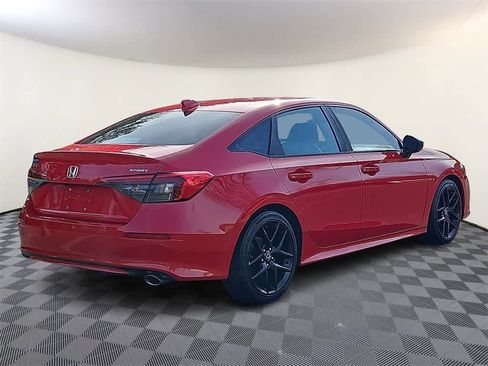 Used 2022 Honda Civic Sport image 4