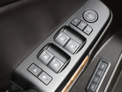 Used 2019 GMC Yukon Denali w/ Open Road Package image 20