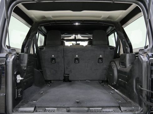 Used 2022 Jeep Wrangler Unlimited Sport image 26