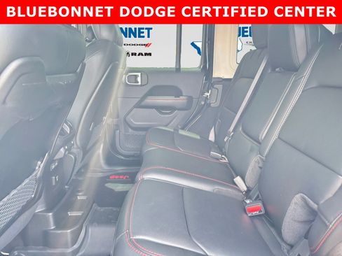 Used 2024 Jeep Wrangler Unlimited Rubicon AWD/4WD image 22
