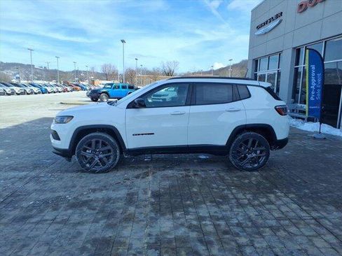 New 2026 Jeep Compass Latitude AWD/4WD image 2