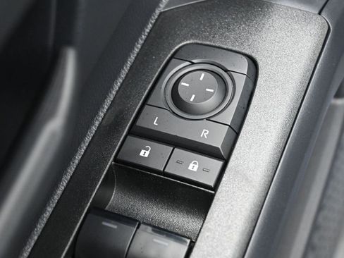 Used 2025 Toyota 4Runner SR5 image 11