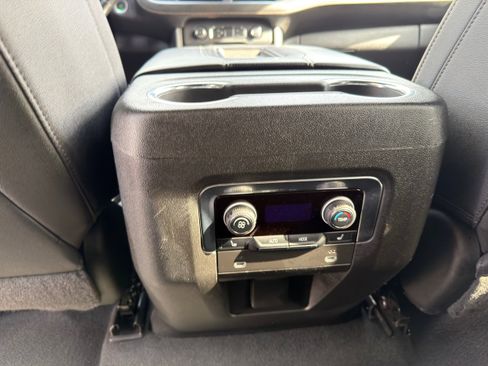 Used 2023 Chevrolet Tahoe Premier image 24