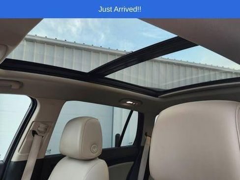 Used 2017 Buick Envision Premium w/ Driver Confidence Package image 11