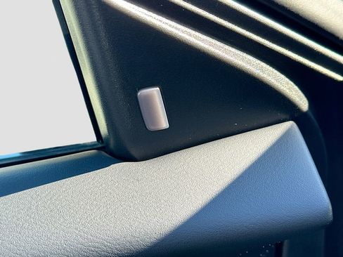 Used 2025 Nissan Sentra SV w/ All-Weather Package image 19