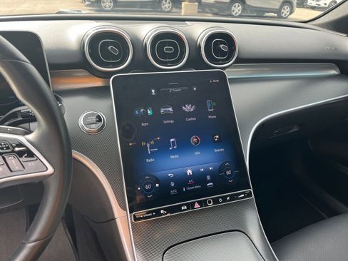 Used 2024 Mercedes-Benz C 300 Sedan image 21