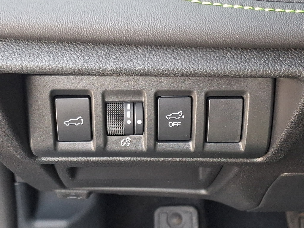 Certified 2025 Subaru Outback Onyx Edition AWD/4WD image 27